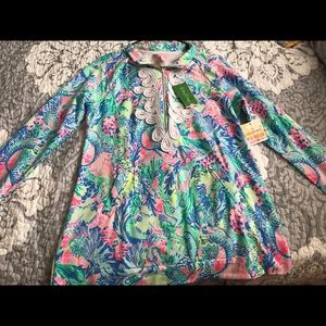 Lilly Pulitzer size small popover. NWT.